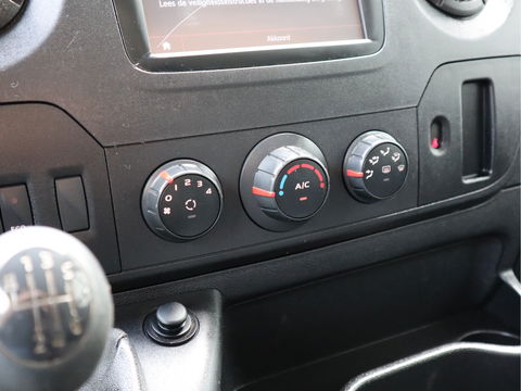 Renault Master T35 2.3 dCi 131pk Euro 6 Bakwagen Lowliner - Cruise - Navi - Airco