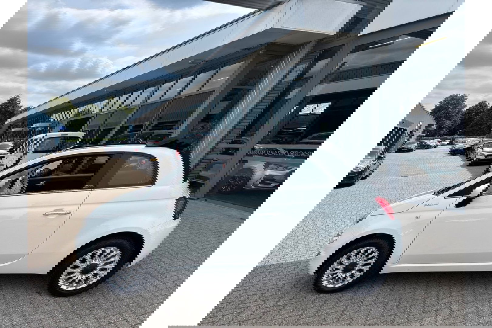 Fiat 500C 1.0 HYBRID DOLCEVITA AIRCO CRUISE PDC CARPLAY.