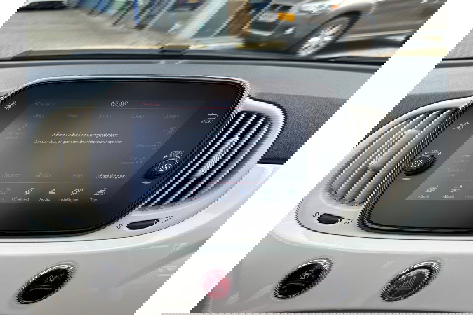 Fiat 500C 1.0 HYBRID DOLCEVITA AIRCO CRUISE PDC CARPLAY.