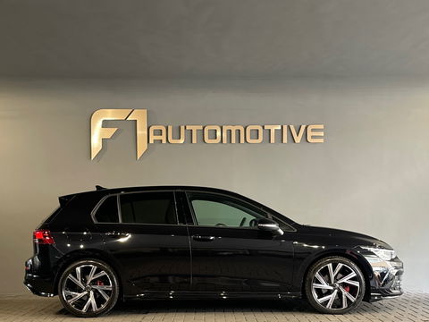 Volkswagen Golf 1.5 eTSI R-Line Business Camera|Keyless|Sfeer