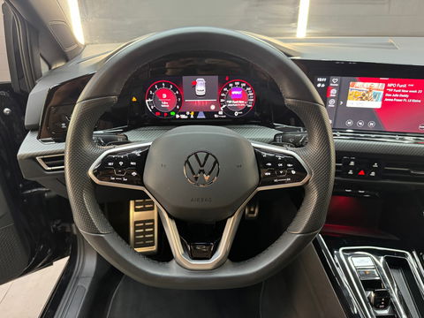 Volkswagen Golf 1.5 eTSI R-Line Business Camera|Keyless|Sfeer