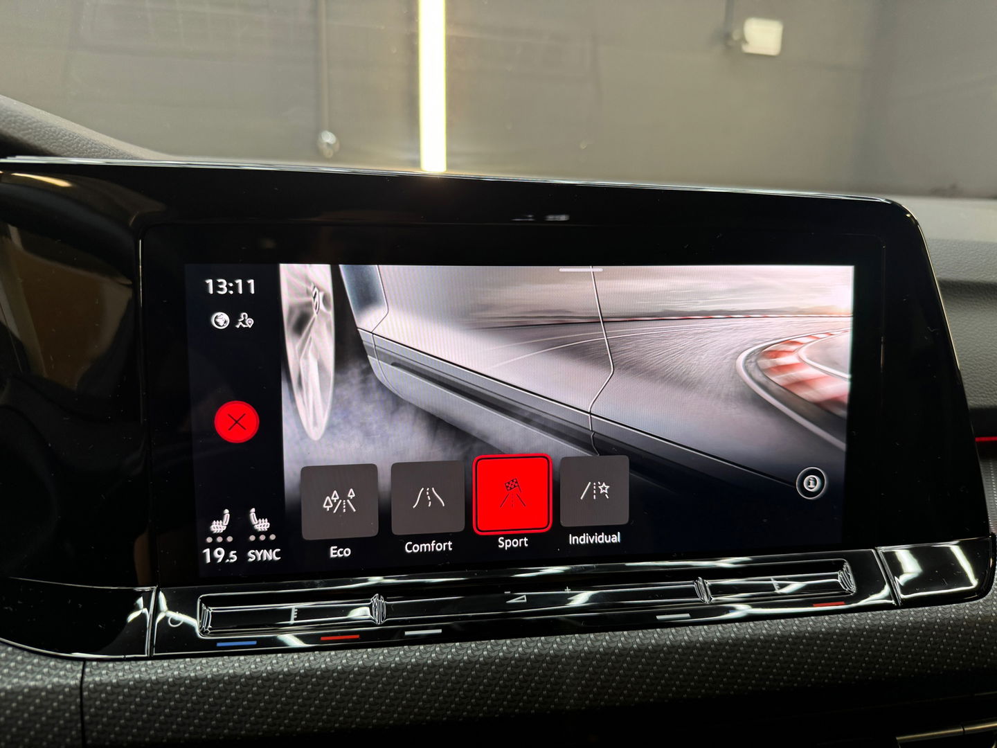Volkswagen Golf 1.5 eTSI R-Line Business Camera|Keyless|Sfeer