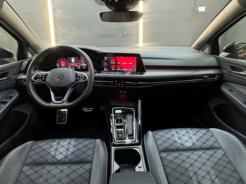 Volkswagen Golf 1.5 eTSI R-Line Business Camera|Keyless|Sfeer