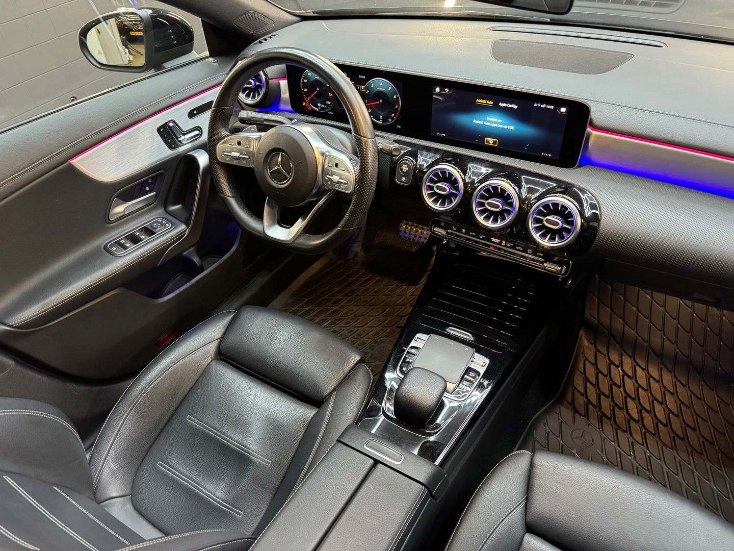 Mercedes-Benz CLA-Klasse 250 4MATIC AMG Pano|Memory|Leer|45s