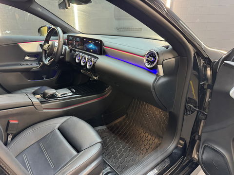 Mercedes-Benz CLA-Klasse 250 4MATIC AMG Pano|Memory|Leer|45s