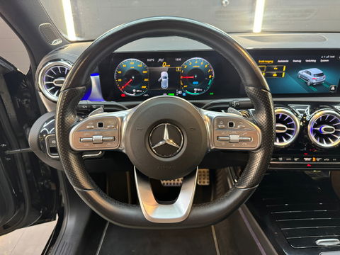 Mercedes-Benz A-Klasse 250 e AMG Pano|Memory|Burmester|Sfeer
