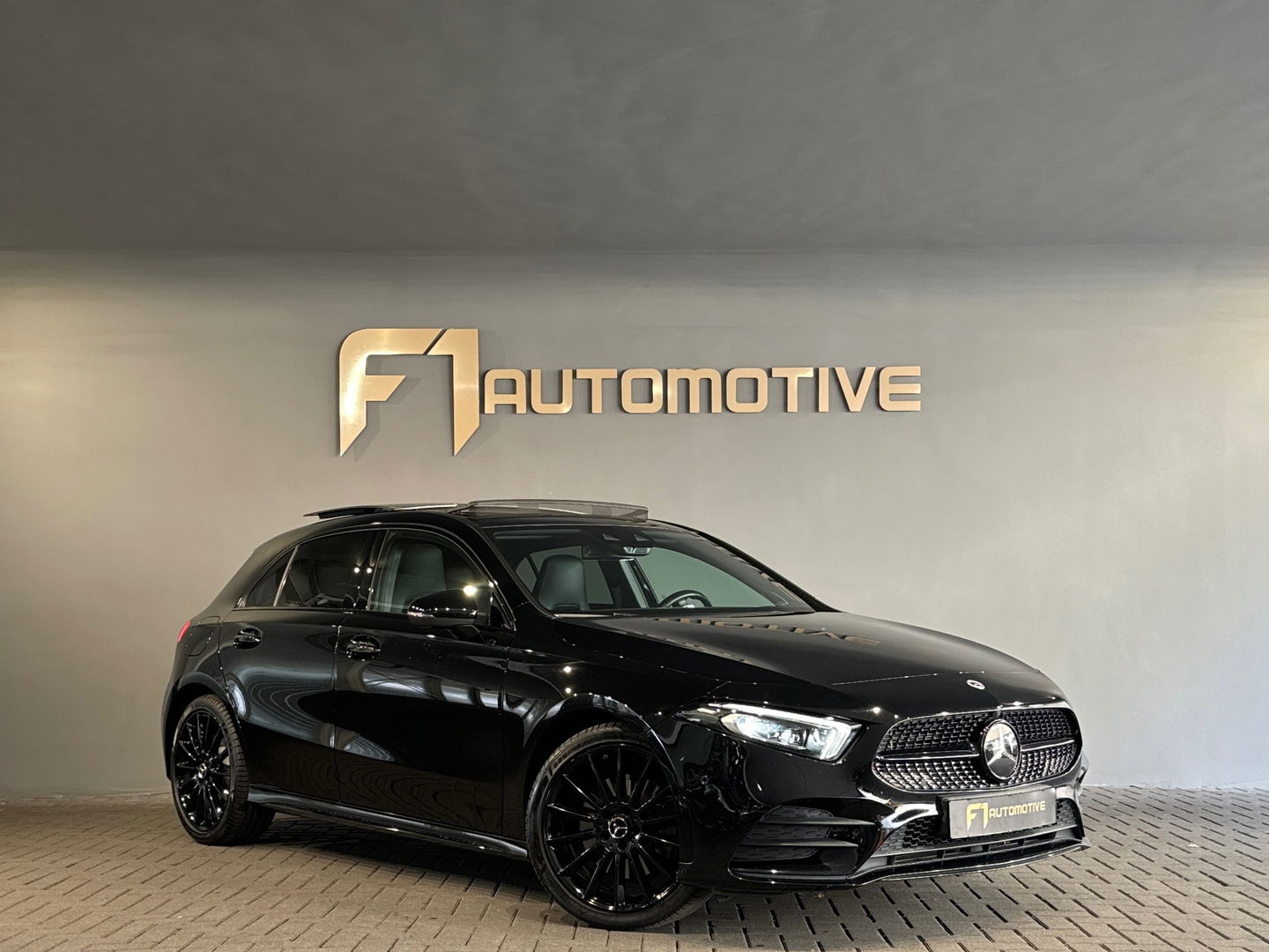 Mercedes-Benz A-Klasse 250 e AMG Pano|Memory|Burmester|Sfeer