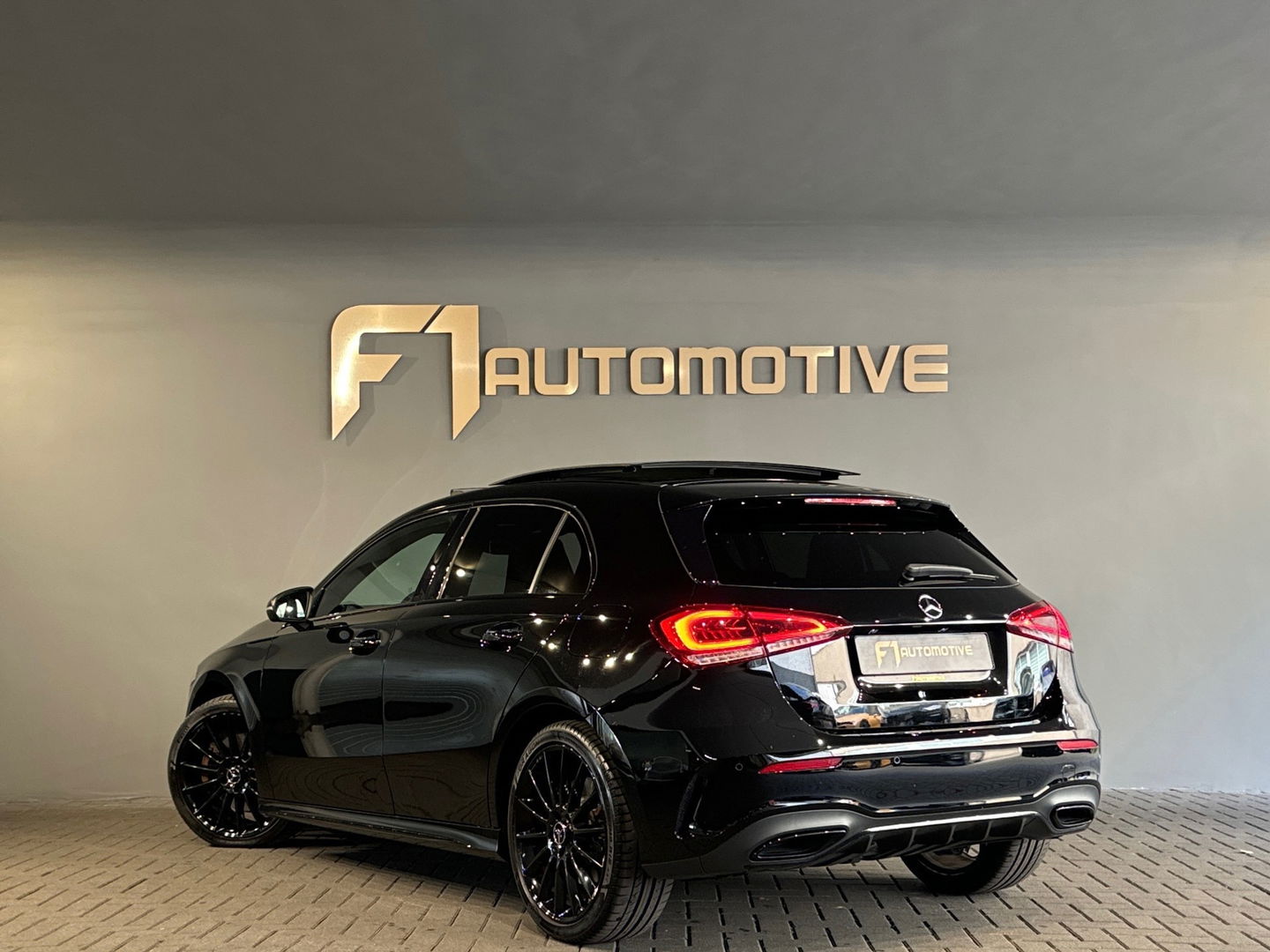 Mercedes-Benz A-Klasse 250 e AMG Pano|Memory|Burmester|Sfeer