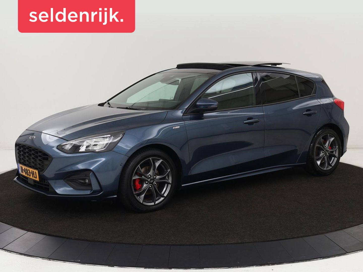 Ford Focus 1.0 EcoBoost Hybrid ST Line X | Panoramadak | Head-Up | Stoel & stuurverwarming | Camera | Navigatie | Full LED | Keyless | Digital Cockpit