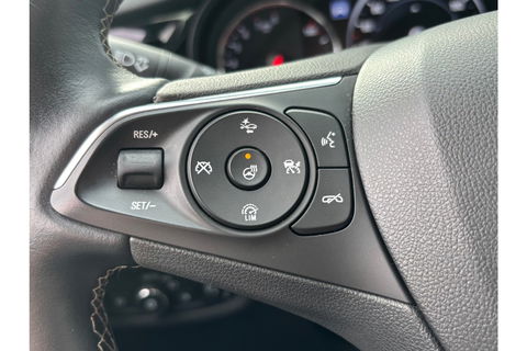 Opel Insignia 1.5 TURBO BUSINESS EXECUTIVE AUTOMAAT AIRCO-ECC NAVI PDC.