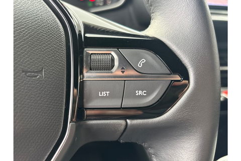 Peugeot 2008 1.2 PURETECH STYLE AIRCO NAVI WIDESCREEN PDC-CAMERA.