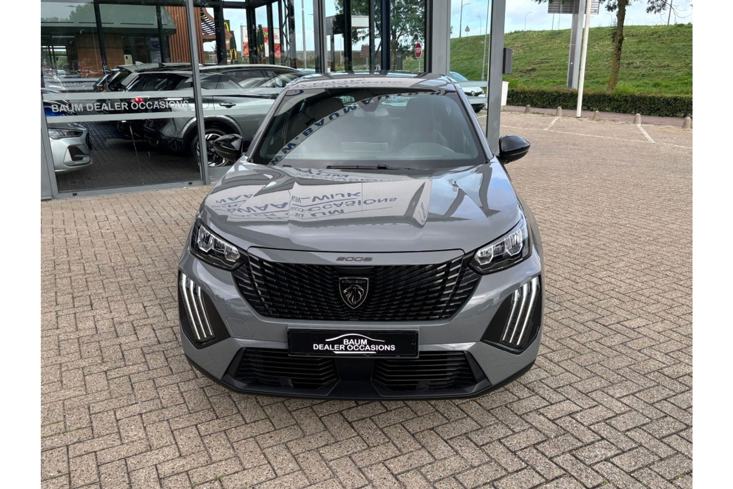 Peugeot 2008 1.2 PURETECH STYLE AIRCO NAVI WIDESCREEN PDC-CAMERA.