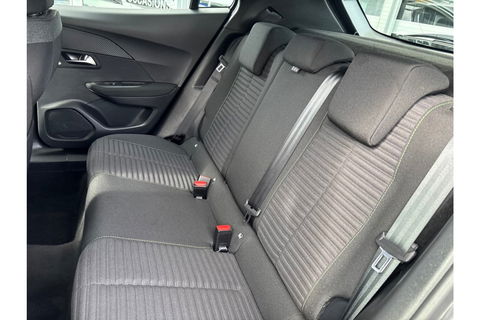 Peugeot 2008 1.2 PURETECH STYLE AIRCO NAVI WIDESCREEN PDC-CAMERA.