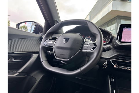 Peugeot 2008 1.2 PURETECH STYLE AIRCO NAVI WIDESCREEN PDC-CAMERA.