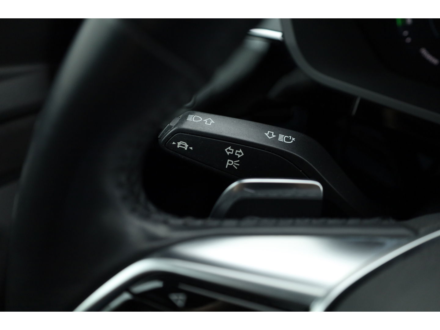 Audi e-tron e-tron 55 quattro advanced 95 kWh | Luchtvering | Adapt. Cruise | Voorstoelen Elek. | Camera