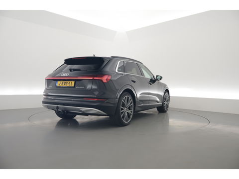 Audi e-tron e-tron 55 quattro advanced 95 kWh | Luchtvering | Adapt. Cruise | Voorstoelen Elek. | Camera