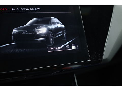 Audi e-tron e-tron 55 quattro advanced 95 kWh | Luchtvering | Adapt. Cruise | Voorstoelen Elek. | Camera