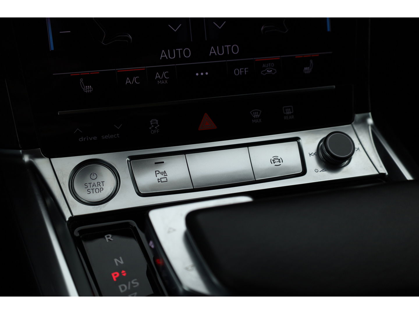 Audi e-tron e-tron 55 quattro advanced 95 kWh | Luchtvering | Adapt. Cruise | Voorstoelen Elek. | Camera