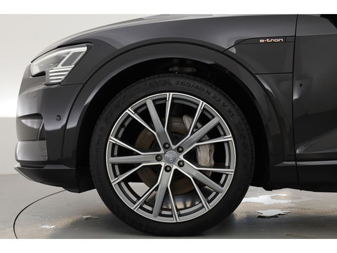 Audi e-tron e-tron 55 quattro advanced 95 kWh | Luchtvering | Adapt. Cruise | Voorstoelen Elek. | Camera