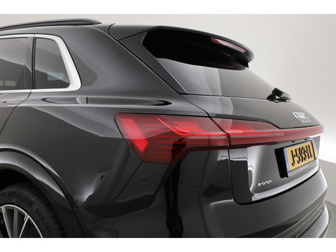 Audi e-tron e-tron 55 quattro advanced 95 kWh | Luchtvering | Adapt. Cruise | Voorstoelen Elek. | Camera