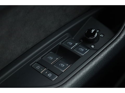Audi e-tron e-tron 55 quattro advanced 95 kWh | Luchtvering | Adapt. Cruise | Voorstoelen Elek. | Camera