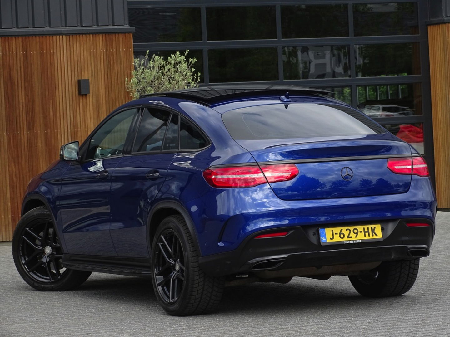 Mercedes-Benz GLE Coupé 400 334PK 4-MATIC / AMG / Air-Matic / Pano / LED