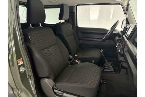 Suzuki Jimny 1.5 Style 4x4 AWD 4 Persoons Bullbar Clima Cruise Navi 15"LMV Stoelverwarming