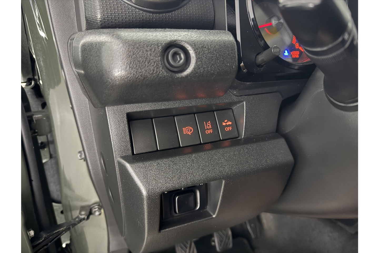 Suzuki Jimny 1.5 Style 4x4 AWD 4 Persoons Bullbar Clima Cruise Navi 15"LMV Stoelverwarming