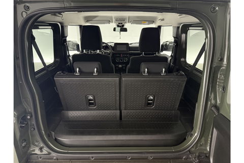 Suzuki Jimny 1.5 Style 4x4 AWD 4 Persoons Bullbar Clima Cruise Navi 15"LMV Stoelverwarming