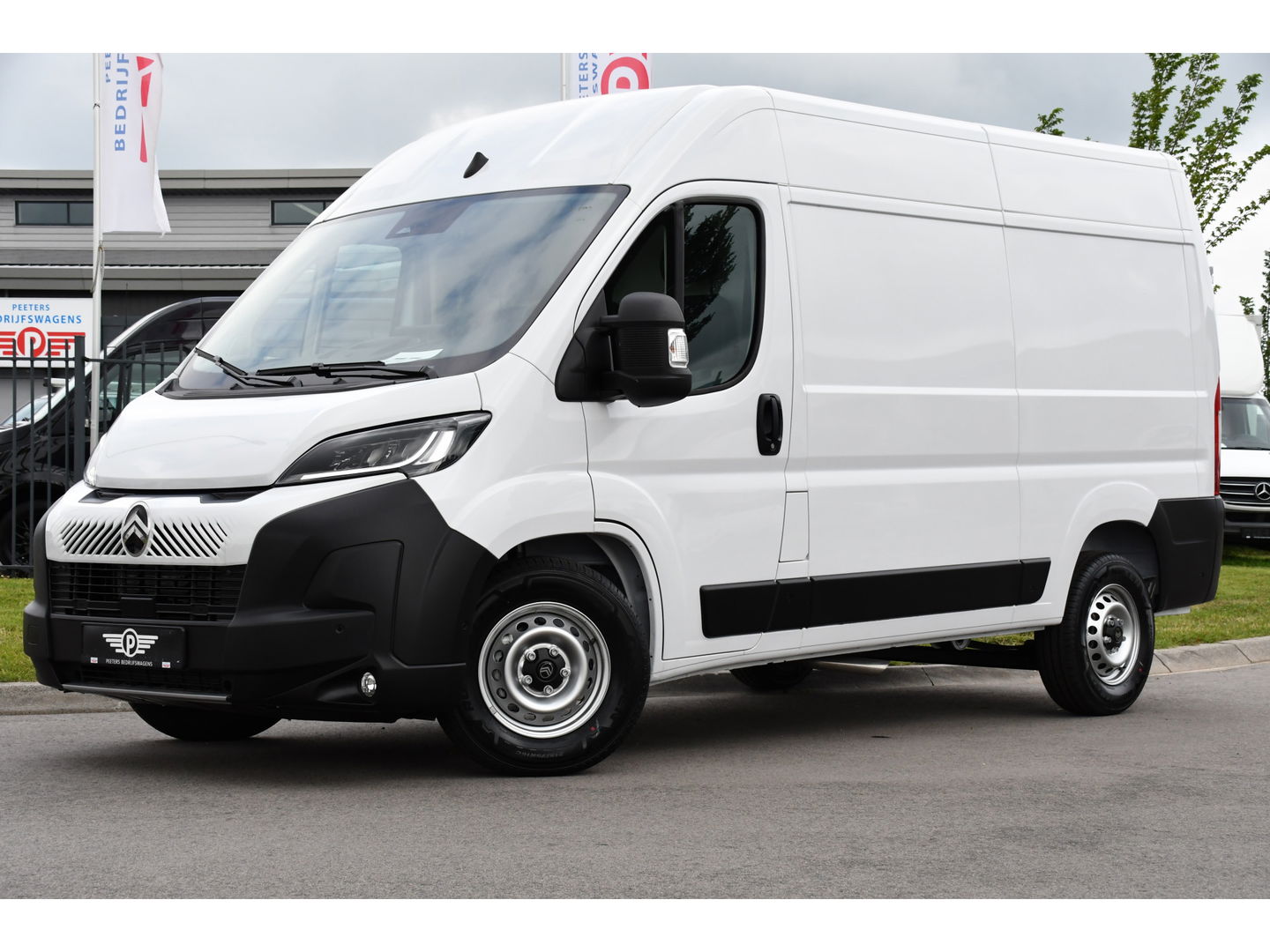 Citroën Jumper 2.2 BlueHDi 140 L2H2 3.5t Virtual, Camera, Adaptieve Cruise, 140pk, Carplay, LED, Multimedia, Automaat, NIEUW MODEL!
