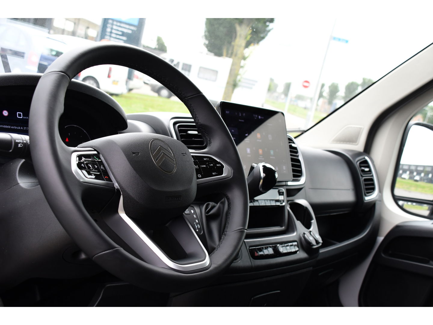 Citroën Jumper 2.2 BlueHDi 140 L2H2 3.5t Virtual, Camera, Adaptieve Cruise, 140pk, Carplay, LED, Multimedia, Automaat, NIEUW MODEL!