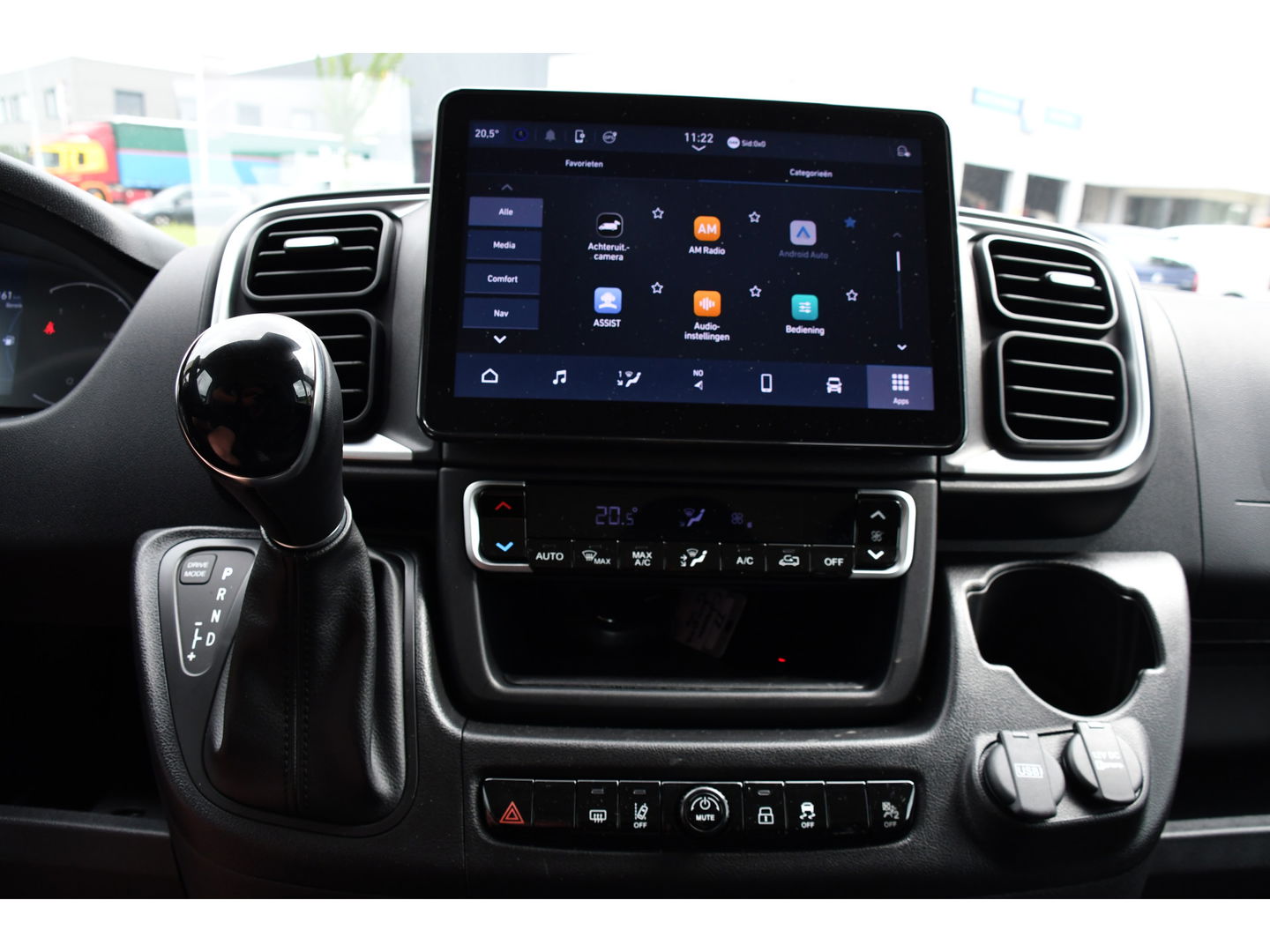 Citroën Jumper 2.2 BlueHDi 140 L2H2 3.5t Virtual, Camera, Adaptieve Cruise, 140pk, Carplay, LED, Multimedia, Automaat, NIEUW MODEL!