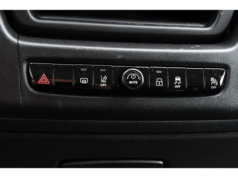 Citroën Jumper 2.2 BlueHDi 140 L2H2 3.5t Virtual, Camera, Adaptieve Cruise, 140pk, Carplay, LED, Multimedia, Automaat, NIEUW MODEL!