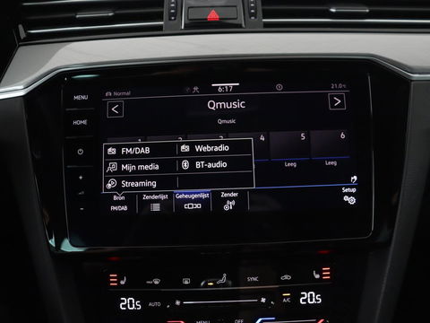 Volkswagen Passat 1.4 TSI PHEV GTE | Panoramadak | Leder | Trekhaak | Stoelverwarming | Camera | Marix LED | Massage | Virtual Cockpit | Carplay | Navigatie | Memory | Adaptive cruise