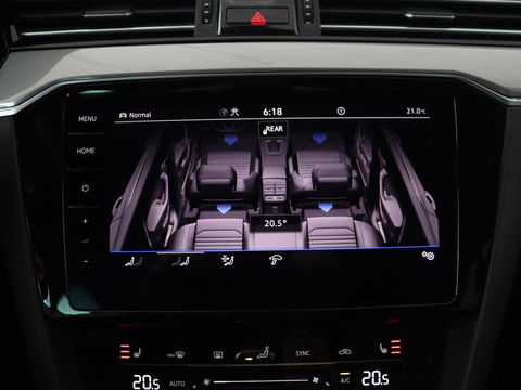 Volkswagen Passat 1.4 TSI PHEV GTE | Panoramadak | Leder | Trekhaak | Stoelverwarming | Camera | Marix LED | Massage | Virtual Cockpit | Carplay | Navigatie | Memory | Adaptive cruise