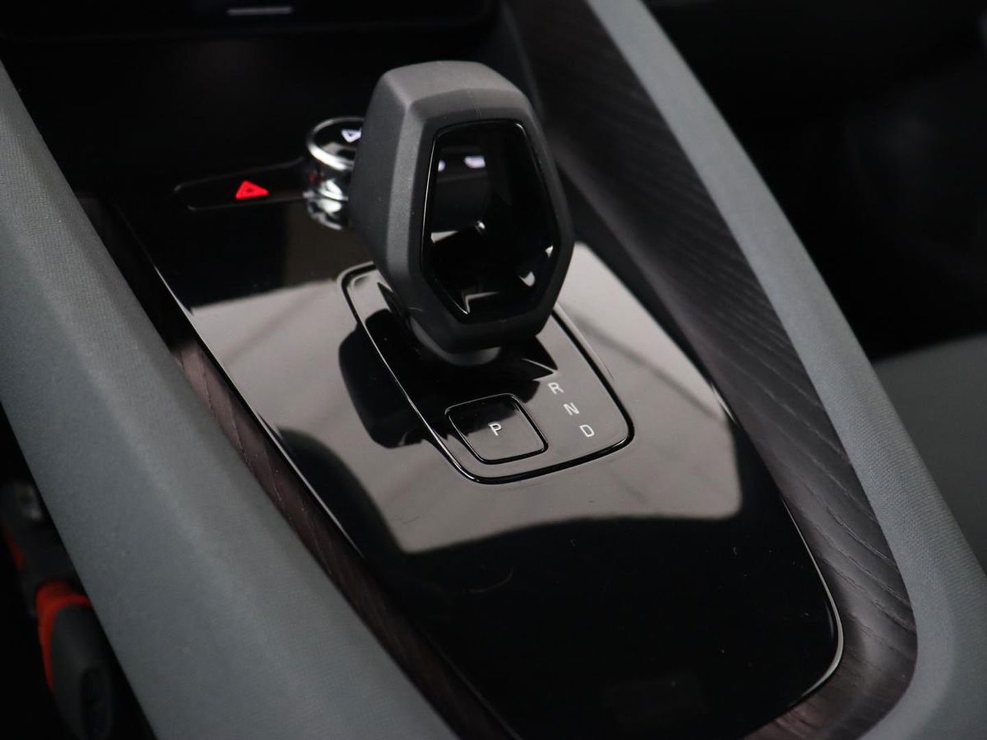 Polestar 2 Long Range Dual Motor Launch Edition 78kWh | Panoramadak | Stoel & stuurverwarming | 360 camera | Adaptive cruise | Harman/Kardon | Carplay