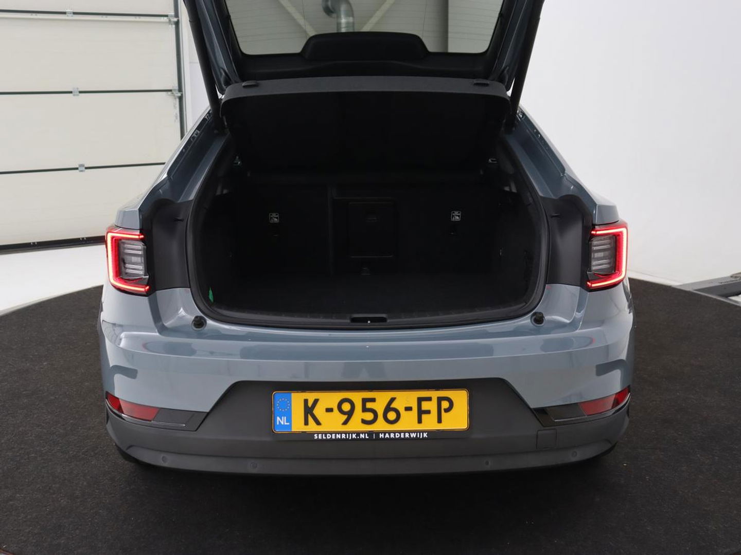 Polestar 2 Long Range Dual Motor Launch Edition 78kWh | Panoramadak | Stoel & stuurverwarming | 360 camera | Adaptive cruise | Harman/Kardon | Carplay