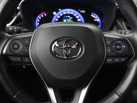 Toyota Corolla 1.8 Hybrid Business Plus | Stoelverwarming | Camera | Adaptive cruise | Carplay | Keyless | Full LED | Climate control | DAB | Bluetooth
