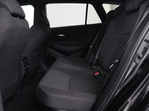 Toyota Corolla 1.8 Hybrid Business Plus | Stoelverwarming | Camera | Adaptive cruise | Carplay | Keyless | Full LED | Climate control | DAB | Bluetooth