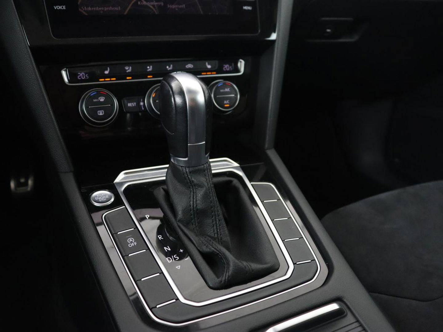 Volkswagen Arteon 2.0 TDI Elegance | Panoramadak | Stoelverwarming | Camera | Leder/Alcantara | Virtual Cockpit | Adaptive cruise | Keyless | LED Plus | Carplay | Navigatie