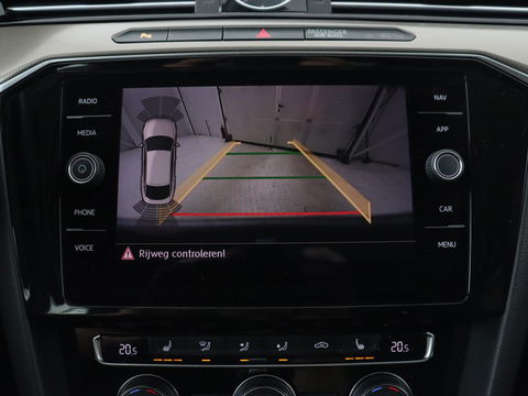 Volkswagen Arteon 2.0 TDI Elegance | Panoramadak | Stoelverwarming | Camera | Leder/Alcantara | Virtual Cockpit | Adaptive cruise | Keyless | LED Plus | Carplay | Navigatie