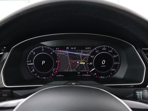 Volkswagen Arteon 2.0 TDI Elegance | Panoramadak | Stoelverwarming | Camera | Leder/Alcantara | Virtual Cockpit | Adaptive cruise | Keyless | LED Plus | Carplay | Navigatie