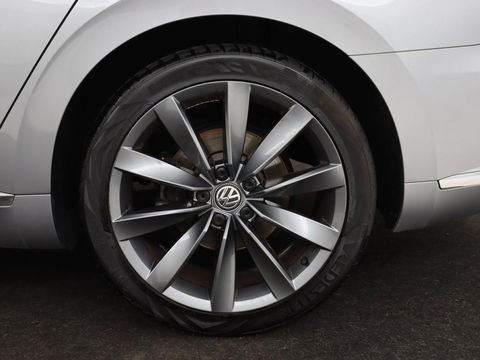 Volkswagen Arteon 2.0 TDI Elegance | Panoramadak | Stoelverwarming | Camera | Leder/Alcantara | Virtual Cockpit | Adaptive cruise | Keyless | LED Plus | Carplay | Navigatie