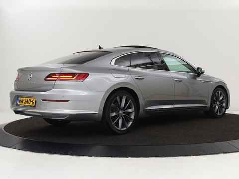 Volkswagen Arteon 2.0 TDI Elegance | Panoramadak | Stoelverwarming | Camera | Leder/Alcantara | Virtual Cockpit | Adaptive cruise | Keyless | LED Plus | Carplay | Navigatie