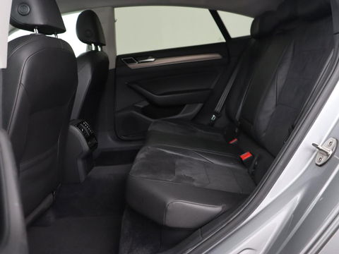 Volkswagen Arteon 2.0 TDI Elegance | Panoramadak | Stoelverwarming | Camera | Leder/Alcantara | Virtual Cockpit | Adaptive cruise | Keyless | LED Plus | Carplay | Navigatie