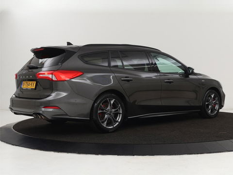 Ford Focus 1.5 EcoBoost ST Line X | Panoramadak | Trekhaak | Camera | Carplay | Digital Cockpit | Adaptive cruise | B&O Sound | Navigatie | Climate control | Keyless | Full LED