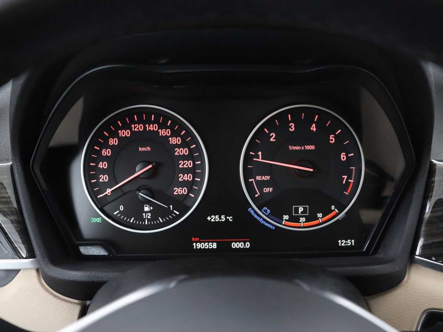 BMW X1 xDrive20i High Executive | Panoramadak | Leder | Stoel & stuurverwarming | Trekhaak | Park Assist | DAB | Navigatie | Full LED | Sportstoelen