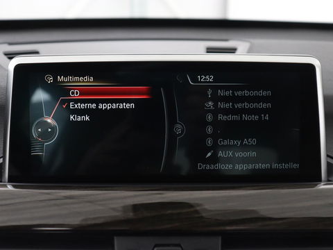 BMW X1 xDrive20i High Executive | Panoramadak | Leder | Stoel & stuurverwarming | Trekhaak | Park Assist | DAB | Navigatie | Full LED | Sportstoelen