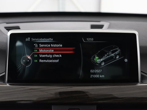 BMW X1 xDrive20i High Executive | Panoramadak | Leder | Stoel & stuurverwarming | Trekhaak | Park Assist | DAB | Navigatie | Full LED | Sportstoelen