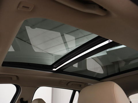 BMW X1 xDrive20i High Executive | Panoramadak | Leder | Stoel & stuurverwarming | Trekhaak | Park Assist | DAB | Navigatie | Full LED | Sportstoelen